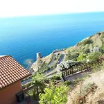 Debora Apartamento Piraino
